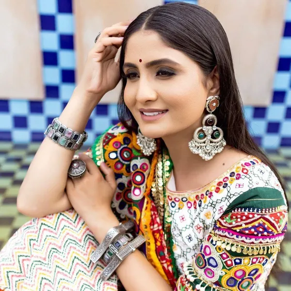 Red_And_Green_Designer_Lehngha_Real_Mirror_Work_With_Dupatta
