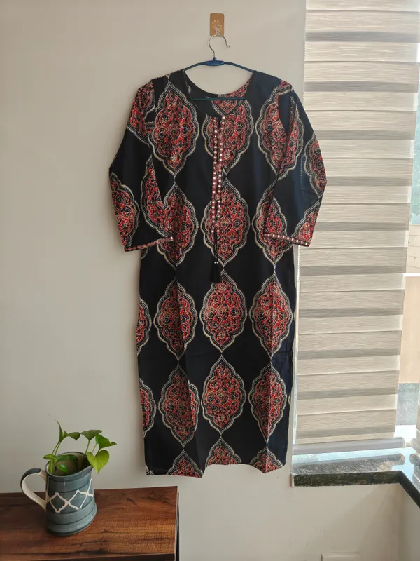 Black_Cotton_Straight_Kurta_Set_For_Women