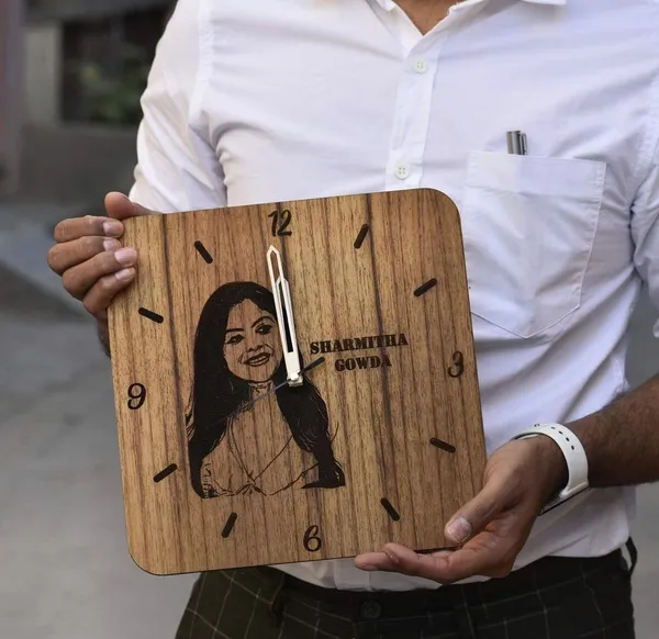 Wood_Personalized_Engraved_Wall_Clock