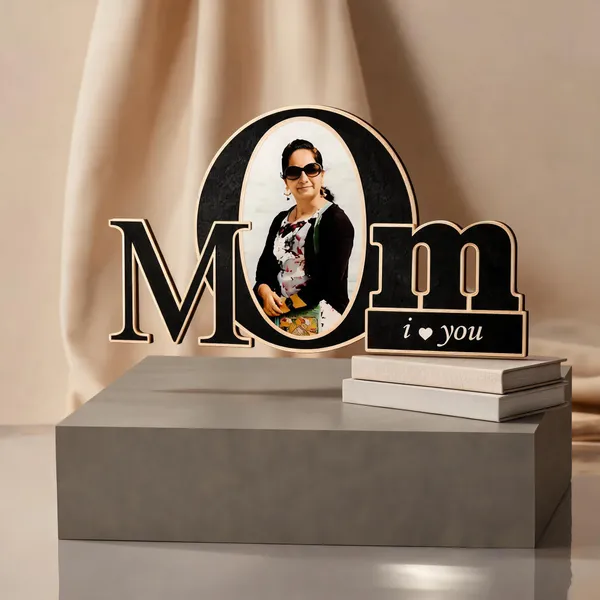 Black_And_Gold_Typography_Mom_Photo_Frame
