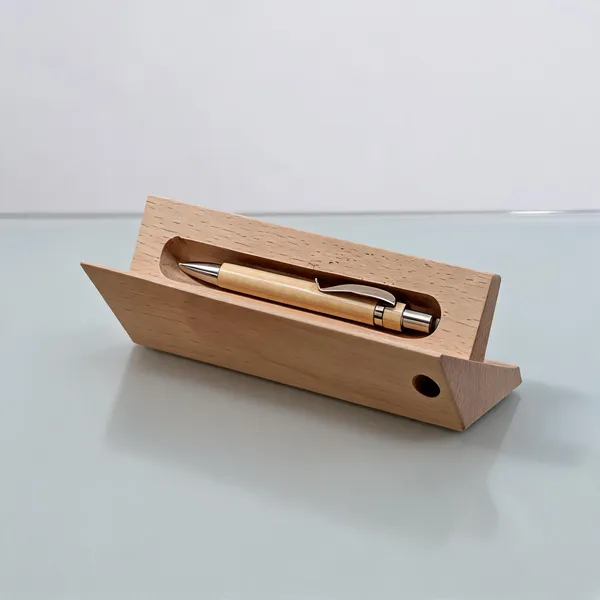Wooden_Triangle_Pen_Box