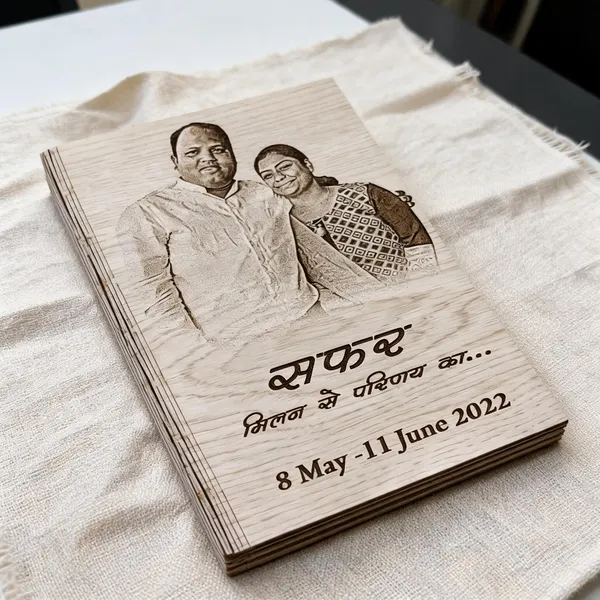 Wooden_Engraved_Couple_Photo_Plaque