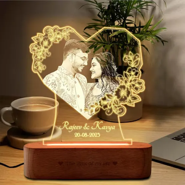 Acrylic_Personalized_Wedding_LED_Photo_Lamp