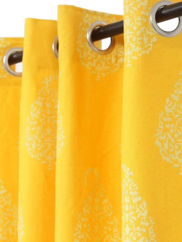 Cotton_Paisley_Grommet_Door_Curtain