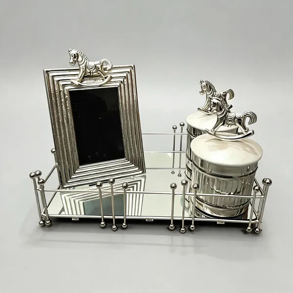 Gold_Metal_Vanity_Organizer_Set_For_Home_Decor_Pack_Of_2