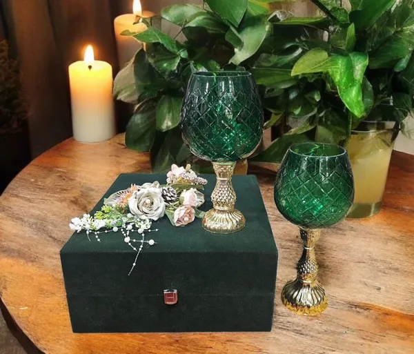 Glass_Vintage_Textured_Green_Goblet_Set