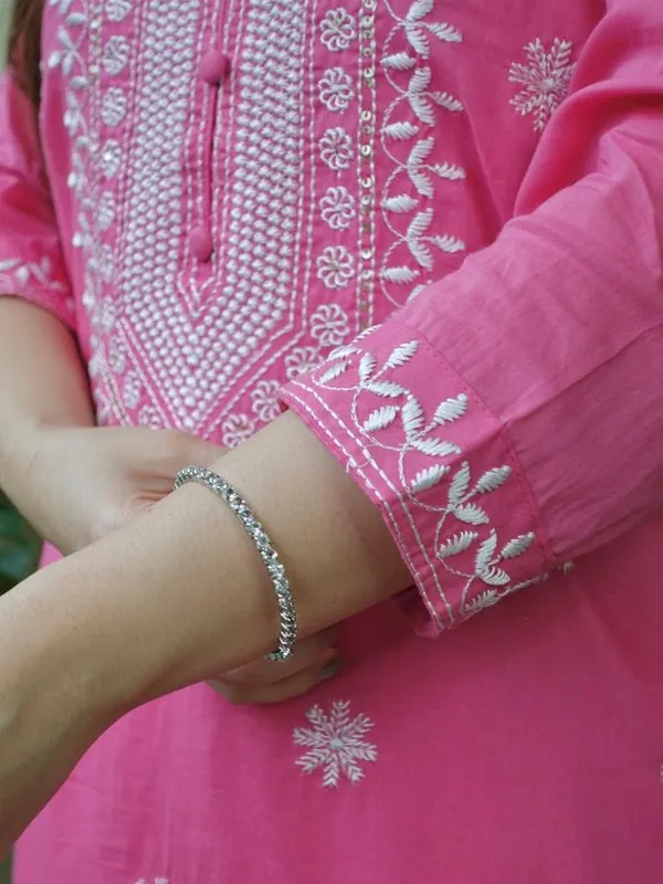 Pink_Rayon_Straight_Printed_Kurta_Set_For_Women
