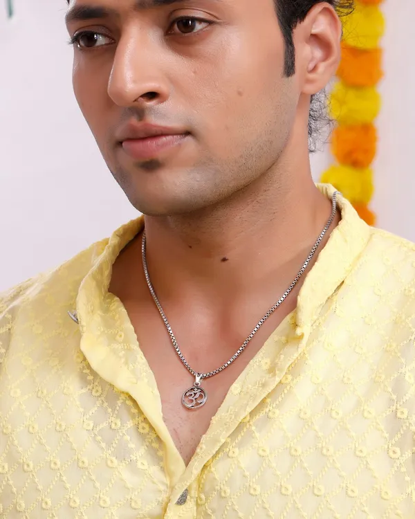 Silver_Sterling_Om_Pendant_Chain_For_Men