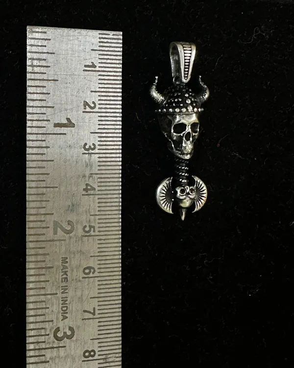 Silver_Sterling_King_Skull_Pendant_Chain_For_Men