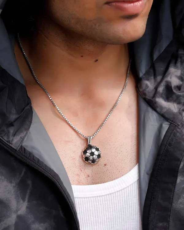 Silver_Sterling_Fifa_Pendant_Chain_For_Men