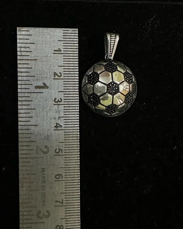 Silver_Sterling_Fifa_Pendant_Chain_For_Men