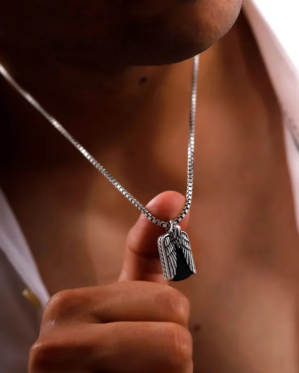 Silver_Onyx_Eagle_Pendant_Chain_For_Men