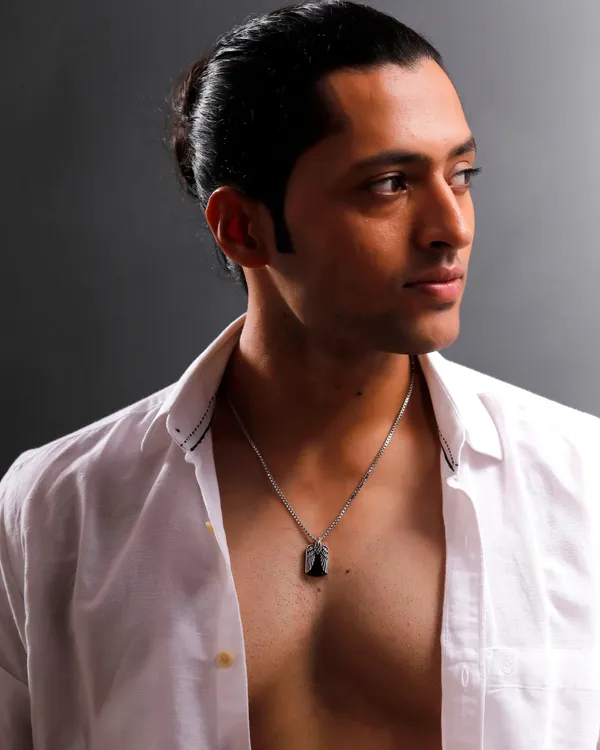 Silver_Onyx_Eagle_Pendant_Chain_For_Men