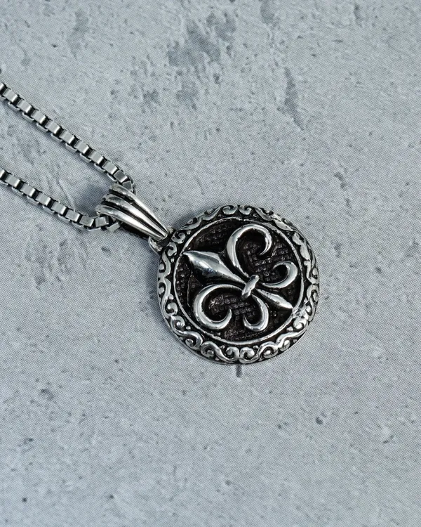 Silver_Marcasite_Pendant_Chain_For_Men