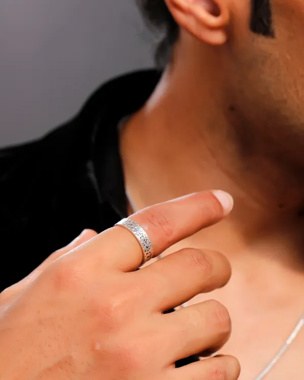 Silver_Flat_Hammered_Band_Ring_For_Men