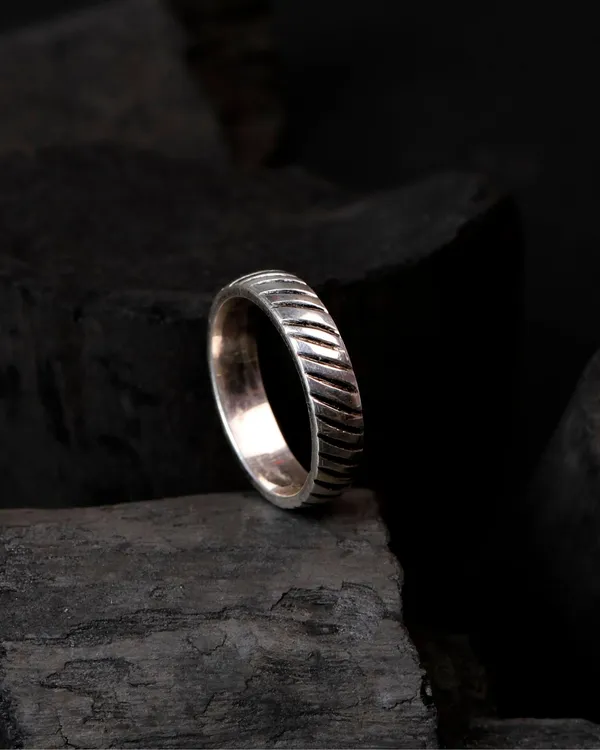 Silver_Sterling_Black_Strip_Band_Ring_For_Men