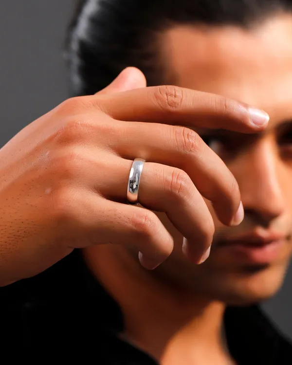 Silver_Sterling_Curved_Gloss_Classic_Band_Ring_For_Men
