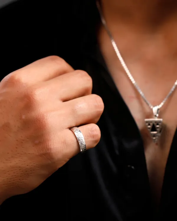 Silver_Sterling_Curved_Hammered_Band_Ring_For_Men