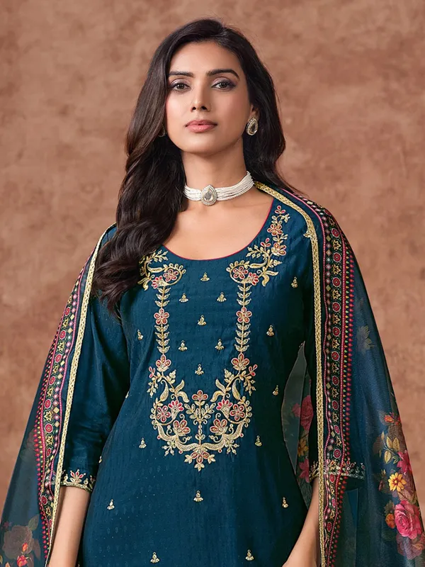 Morpeach_Cotton_Silk_Embroidery_Sequence_Work_Kurta_Pant_Dupatta_Set_For_Women