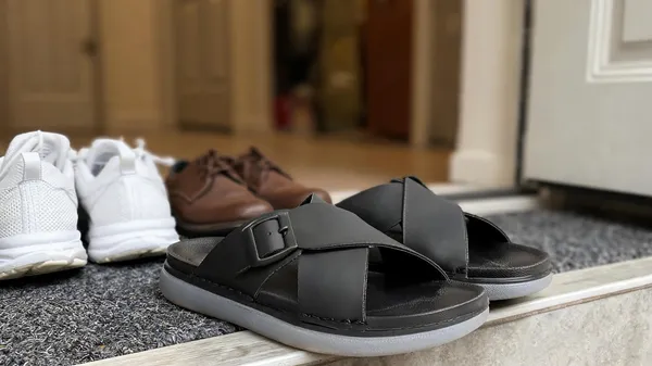 HATTOUN_Men_Flats_Black