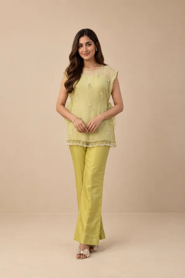 Green_Embellished_Kurta_Set_for_Women
