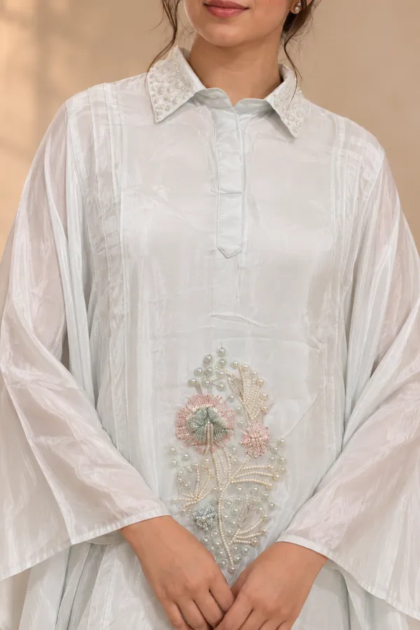 White_Relaxed_Fit_Embellished_Kurta_Set_for_Women