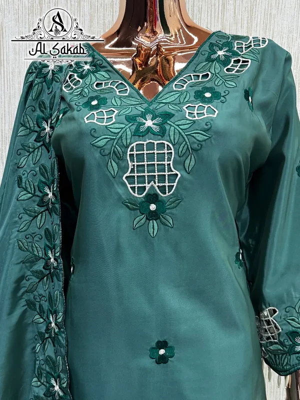Green_Cotton_Embroidered_Cutwork_Suit_Set_For_Women
