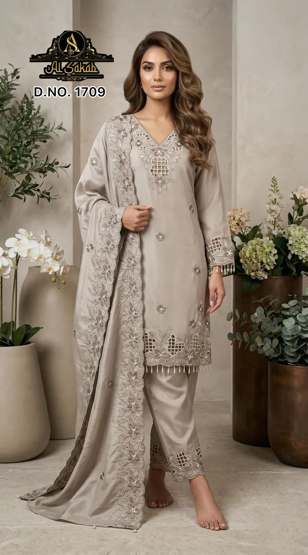 Skin_Cotton_Embroidered_Cutwork_Suit_Set_For_Women