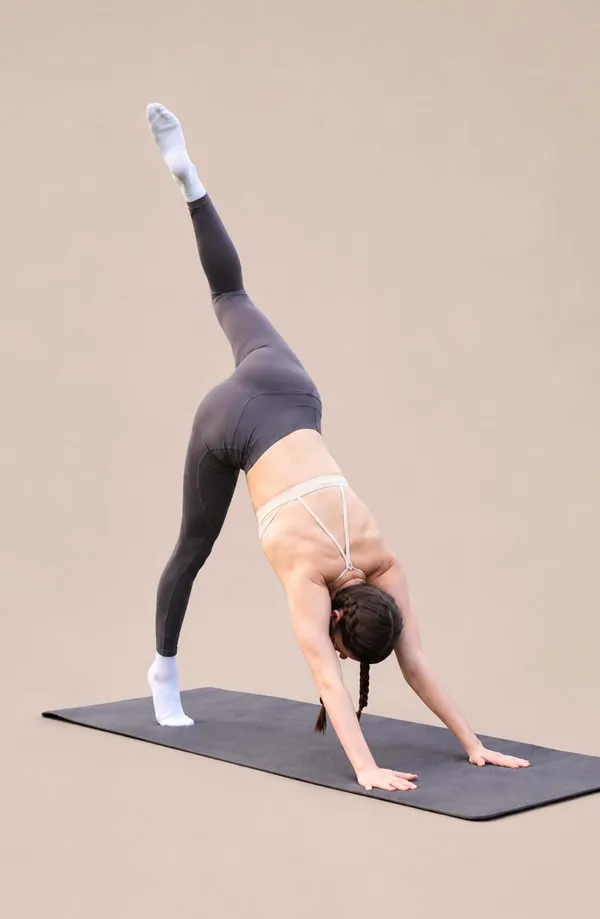 Fly_Young_Aero_Motion_Bra