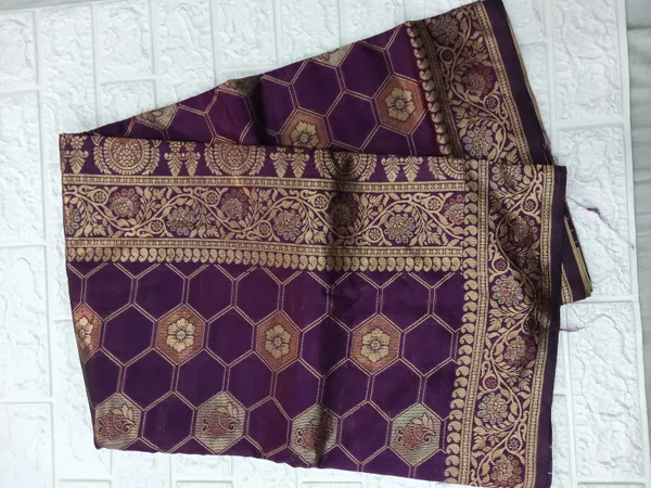 Art_Silk_Zari_Woven_Desigenr_Pallu_Saree_For_Women