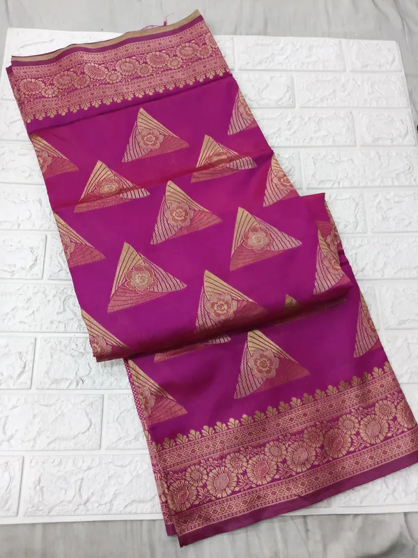 Art_Silk_Zari_Woven_Desigenr_Pallu_Saree_For_Women
