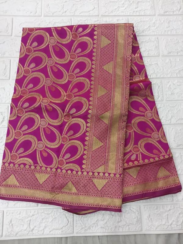 Art_Silk_Zari_Woven_Desigenr_Pallu_Saree_For_Women