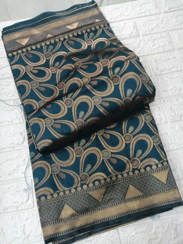 Art_Silk_Zari_Woven_Desigenr_Pallu_Saree_For_Women