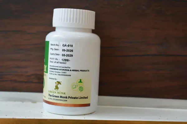 The_Green_Monk_Body_Detox_Capsules