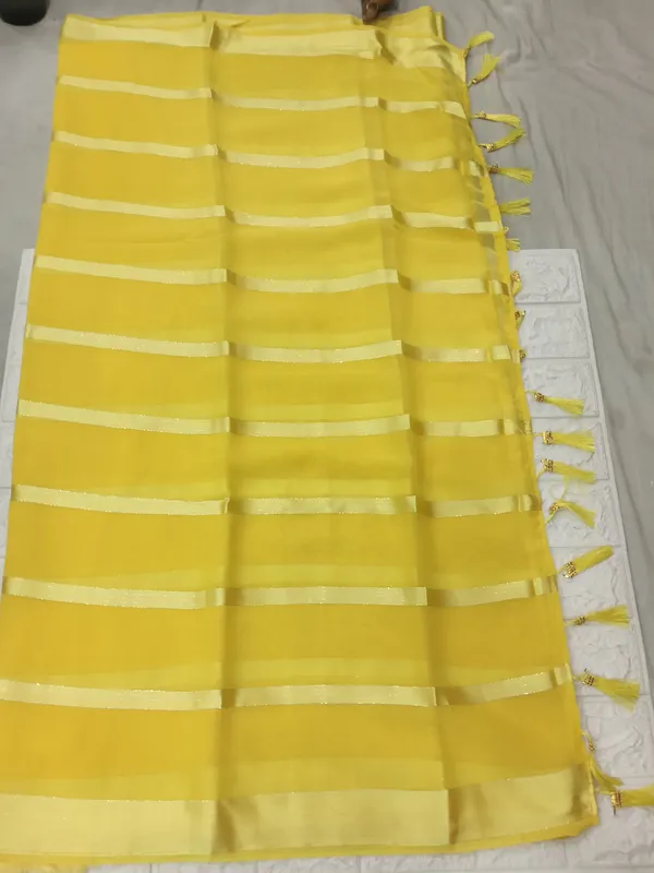Yellow_Georgette_Striped_Saree_For_Women