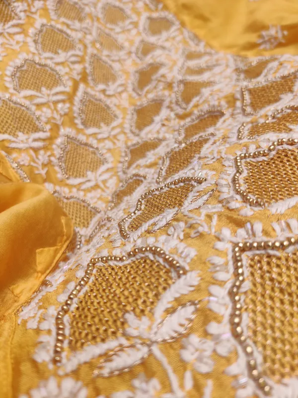 Yellow_Embroidered_Ethnic_Saree_for_Women