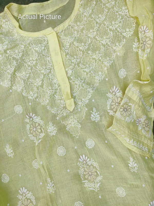 Green_Embroidered_Straight_Kurta_Set_For_Women