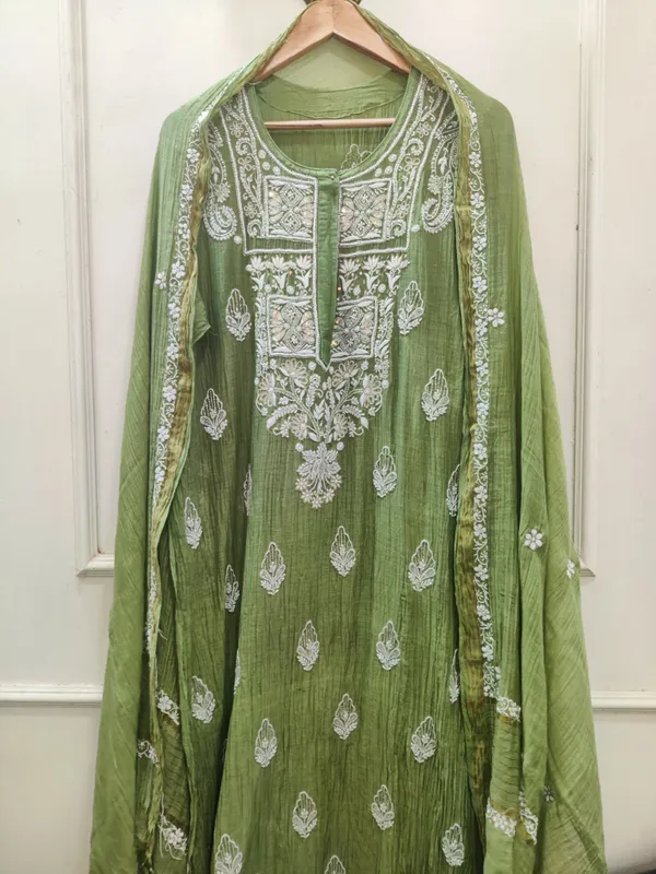 Green_Embroidered_Straight_Kurta_Set_for_Women