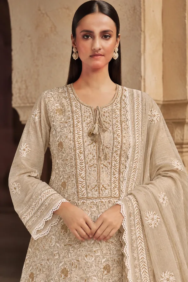 Cream_Embroidered_Ethnic_Kurta_for_Women