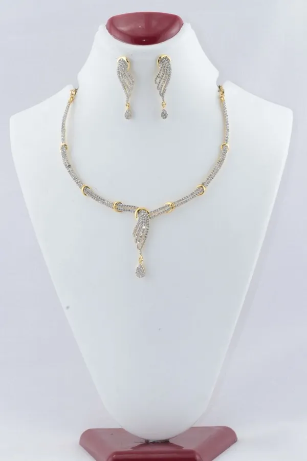 Gold_Tone_Crystal_Necklace_And_Earrings_Set_for_Women