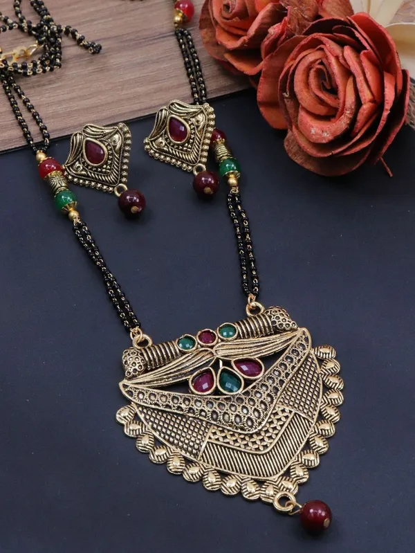 Gold_Tone_Beaded_Pendant_Necklace_And_Earrings_Set_For_Women