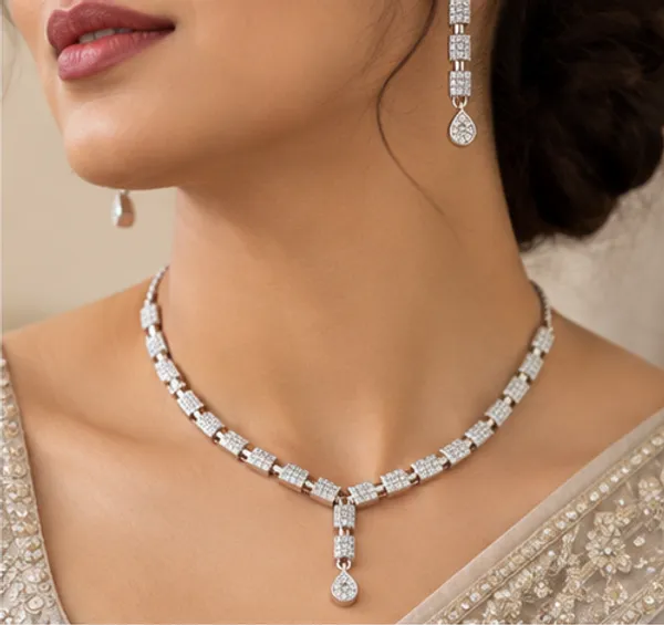 Silver-Toned_Necklace_And_Earrings_Jewellery_Set_For_Women
