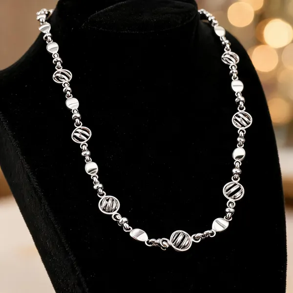 Silver_Alloy_Circular_Link_Necklace_For_Women