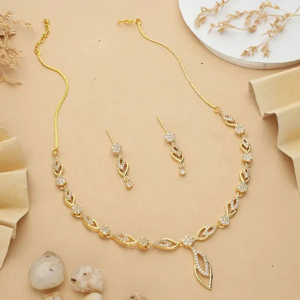 Gold-Toned_Stone_Necklace_And_Earrings_Set_for_Women