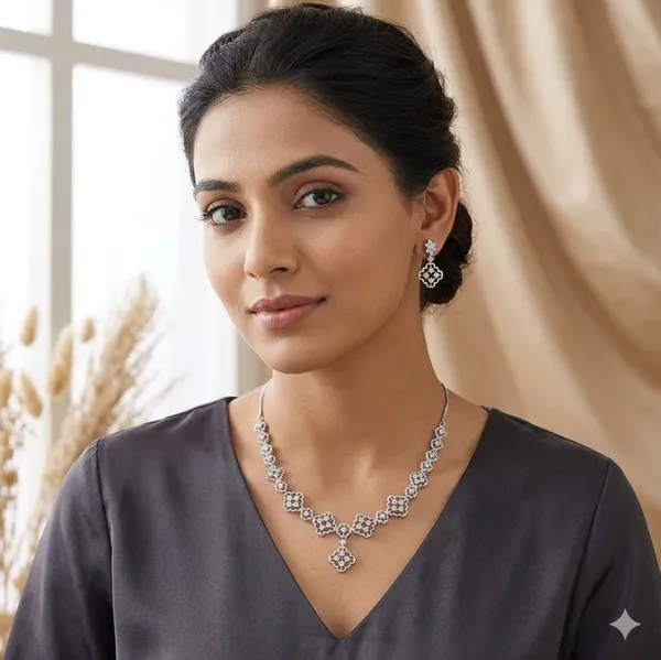 Silver_Floral_Necklace_And_Earrings_Set_for_Women