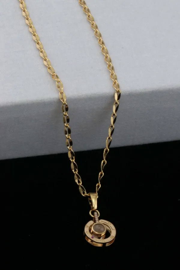 Gold_Tone_Link_Chain_Necklace_With_Circular_Pendant_for_Women