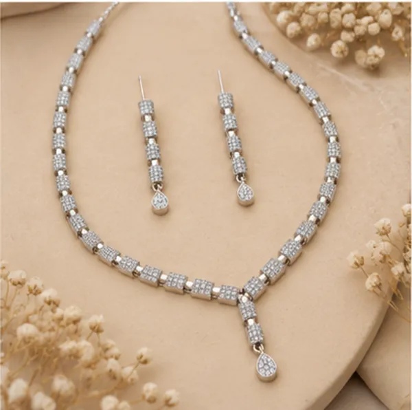 Silver-Toned_Necklace_And_Earrings_Jewellery_Set_For_Women