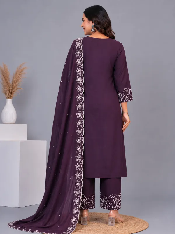 Purple_Embroidered_Straight_Suit_Set_for_Women