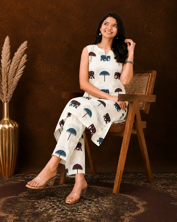 White_Printed_Sleeveless_Kurta_Palazzo_Set_For_Women