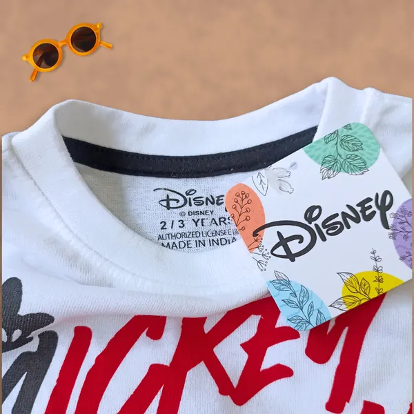 Retro_Mouse_Lettering_|_White_T-Shirt